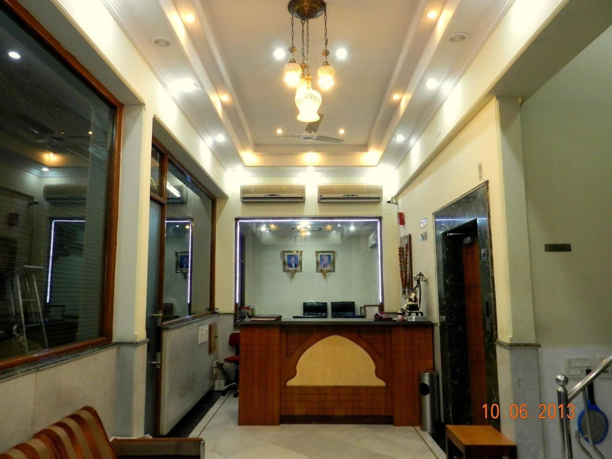 Hotel Tara Palace, Chandni Chowk New Delhi Exterior photo