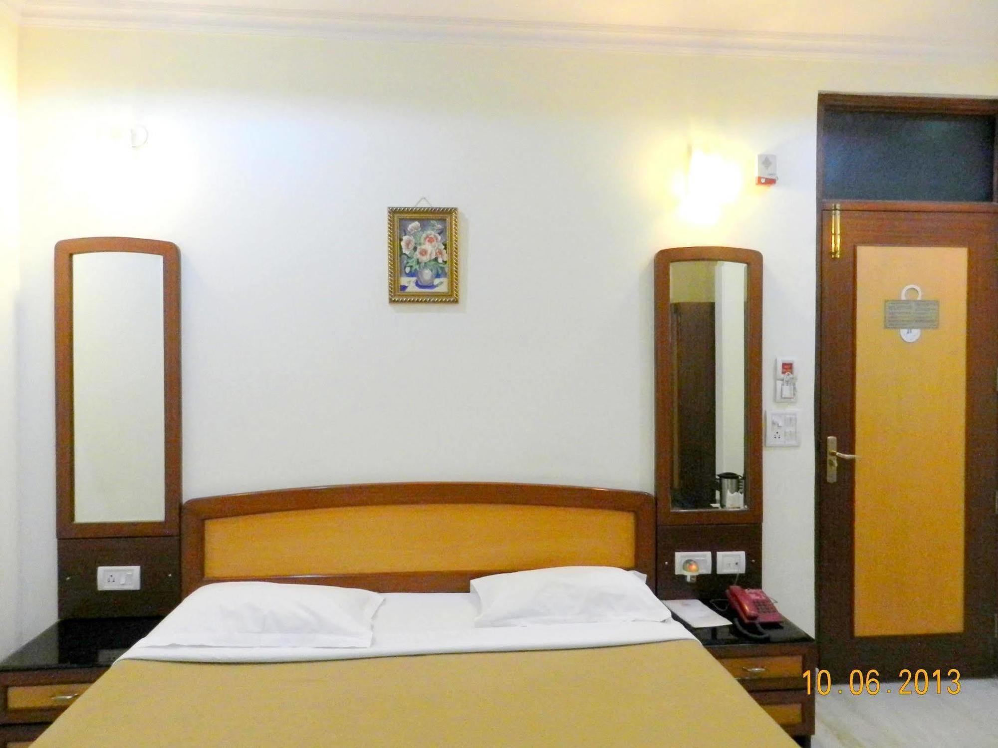 Hotel Tara Palace, Chandni Chowk New Delhi Exterior photo